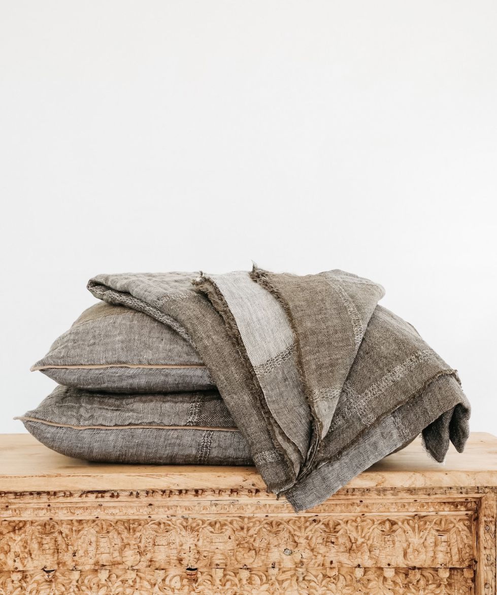 Kozo Linen Throw