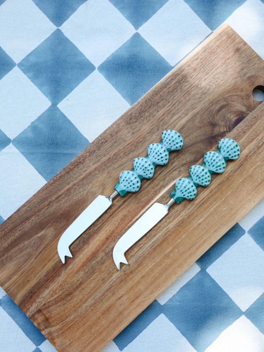 Scallop Blue Cheese Knife