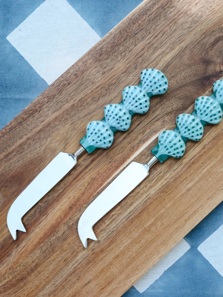 Scallop Blue Cheese Knife