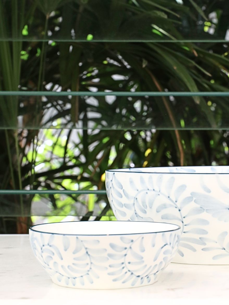 Hand-painted Ceramic Dipping Bowl Bird in Flight