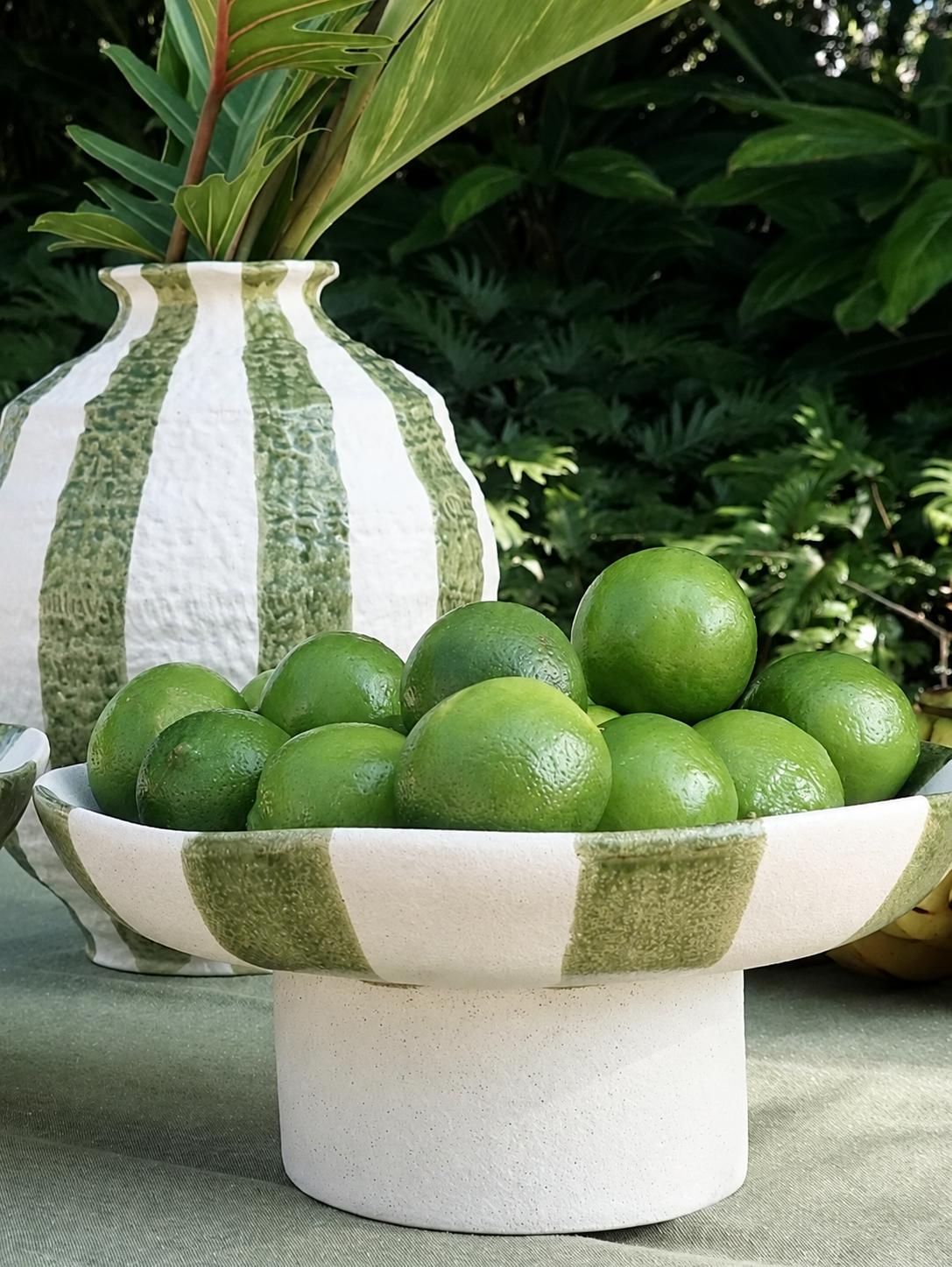 Oreio Pedestal Stand Sicilian