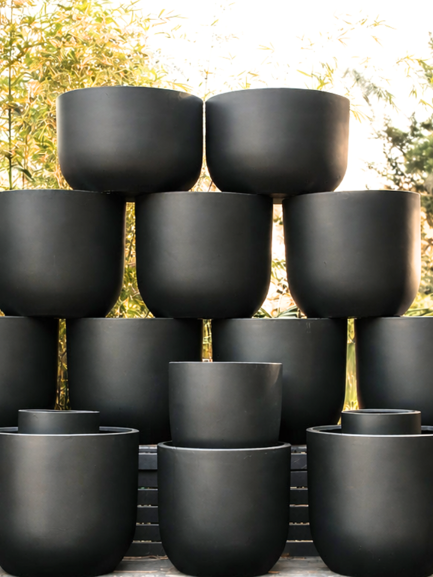 Lightweight Egg Planter Black