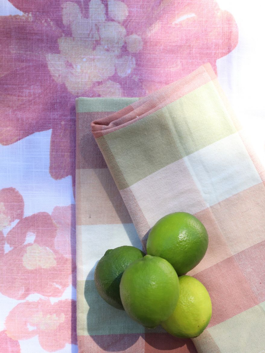 Rosie Floral Tablecloth 150 x 230 cm